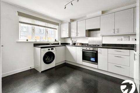 28 Hardy Close, Queenborough, ME11 5AU