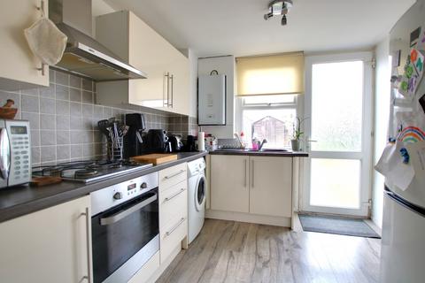 38 Constable Close, Southampton, SO19 1EN