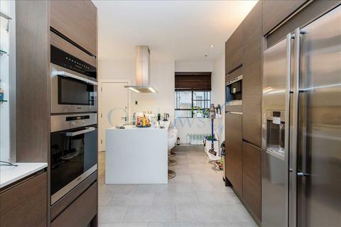3 bedroom apartment to rent, Princes Gate, London