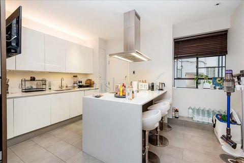3 bedroom apartment to rent, Princes Gate, London