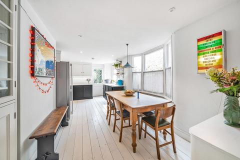 94 Gellatly Road, London, SE14 5TT