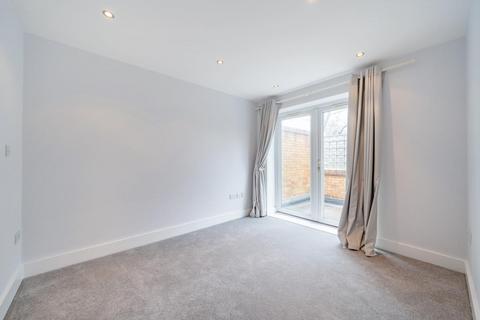 6 Adams Mews, London, SW17 7RD