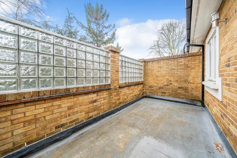 6 Adams Mews, London, SW17 7RD