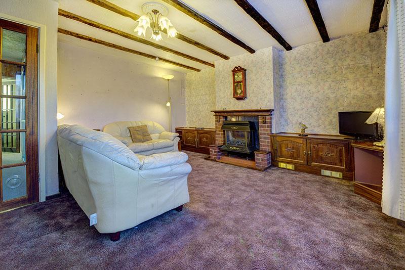 Linden Gardens, Enfield EN1 3 bed semidetached house for sale £450,000