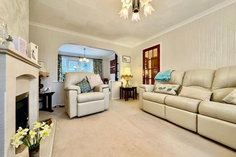 4 bedroom detached house for sale - Thornhill, Cardiff CF14