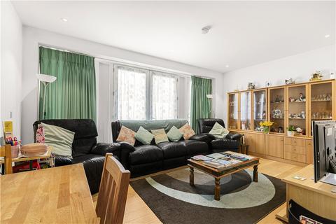 2 bedroom apartment for sale, Fairfield Avenue, Staines-upon-Thames, Surrey, TW18