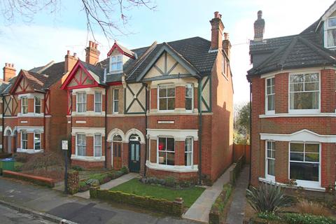 6 bedroom semi-detached house for sale - Highfield, Southampton