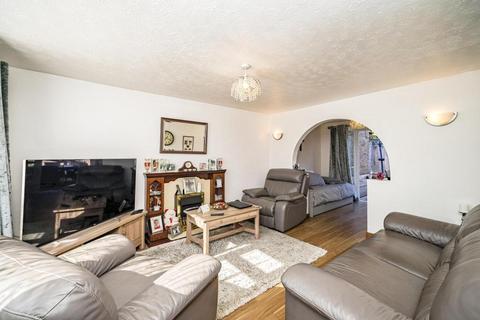 3 bedroom terraced house for sale - High Wycombe HP12