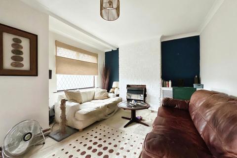 3 bedroom flat for sale, Waterloo Road, Manchester, M8