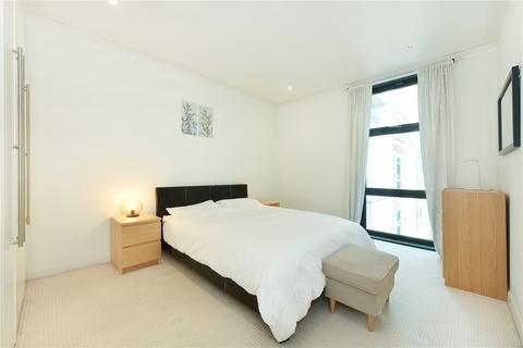1 bedroom apartment for sale - Discovery Dock Apartments, 2 South Quay Square, Canary Wharf, London, E14