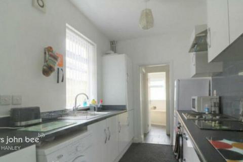 4 bedroom terraced house for sale, Leek Road, Stoke-On-Trent ST4 2BP