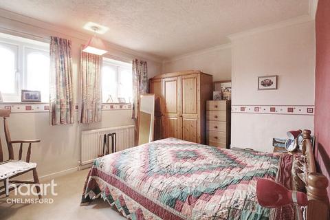 41 Park View Crescent, Great Baddow, Chelmsford, CM2 8HX