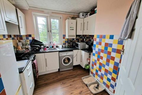 Flat 3, Broadway House Bromley Road, Bromley, BR1 4PA