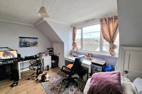 Flat 3, Broadway House Bromley Road, Bromley, BR1 4PA