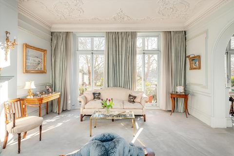 5 bedroom apartment for sale, Hampshire House, Hyde Park Place, London, W2.