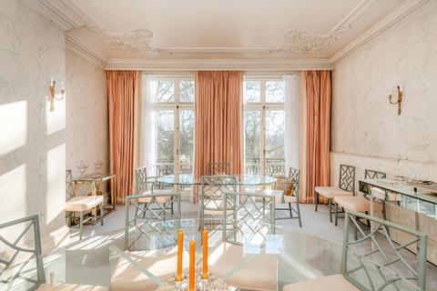 5 bedroom apartment for sale, Hampshire House, Hyde Park Place, London, W2.