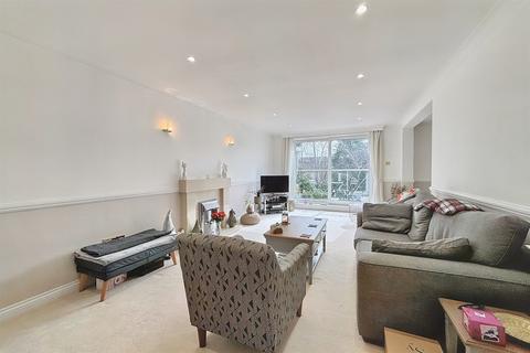 2 bedroom flat for sale, Branksome Park