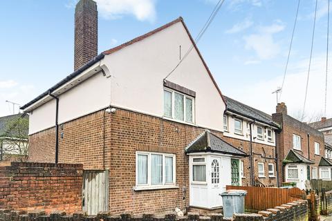 3 bedroom flat for sale, Ridgwell Road, Canning Town, London, E16