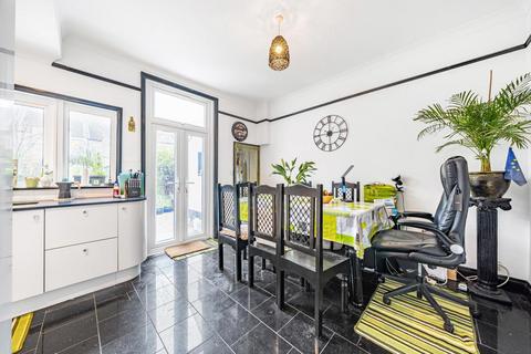 3 Caithness Road, Mitcham, CR4 2EY