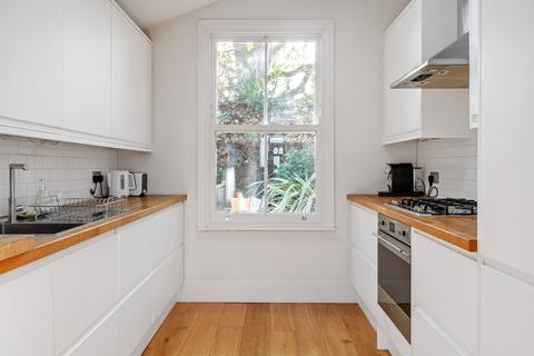 18 Ridgdale Street, London, E3 2TW