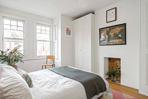 18 Ridgdale Street, London, E3 2TW