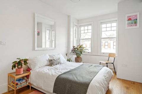 18 Ridgdale Street, London, E3 2TW
