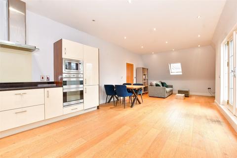 2 bedroom apartment for sale, Russell Hill, West Purley, Surrey