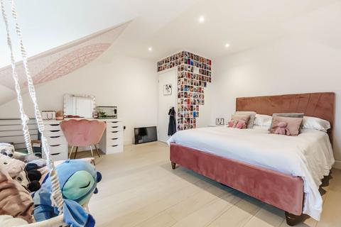 16 Willingham Road, Over, Cambridge, CB24 5PD