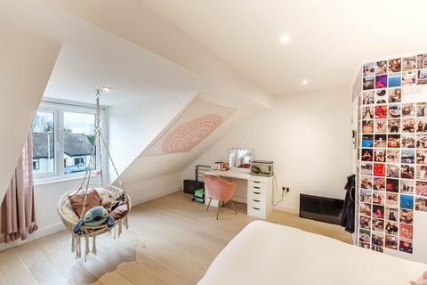 16 Willingham Road, Over, Cambridge, CB24 5PD