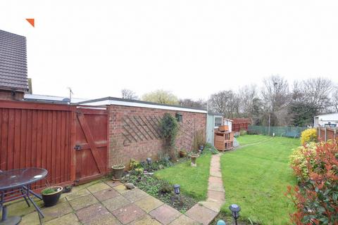 3 bedroom chalet for sale, Swallowdale, Clacton-on-Sea