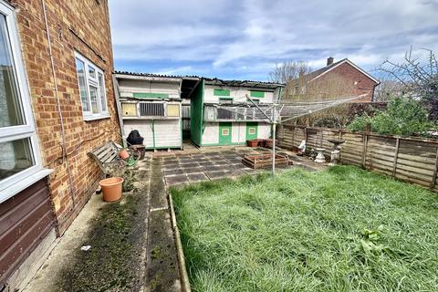 16 Kingsley Path, Slough, SL2 2NS