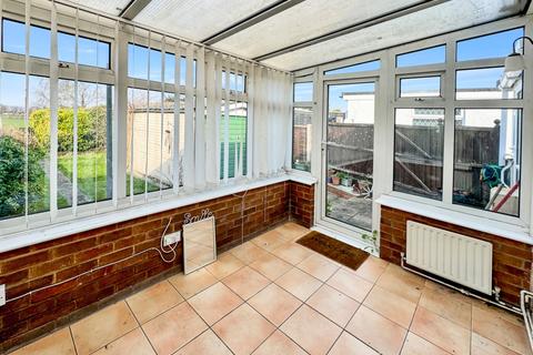 152 Colyer Road, Northfleet, Gravesend, DA11 8AS