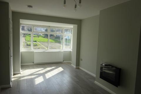 2 bedroom end of terrace house to rent, Ivy House Road, Whitstable CT5