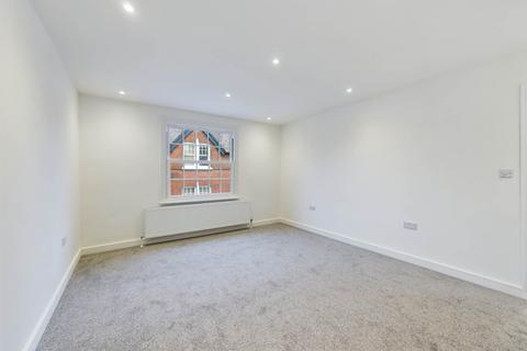 2 bedroom apartment to rent - High Street, Tring HP23