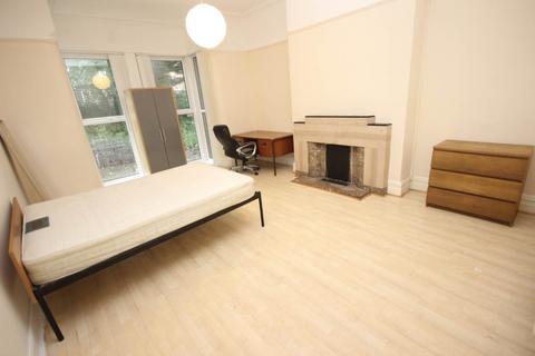8 bedroom house share to rent - Sydenham Avenue, Wavertree