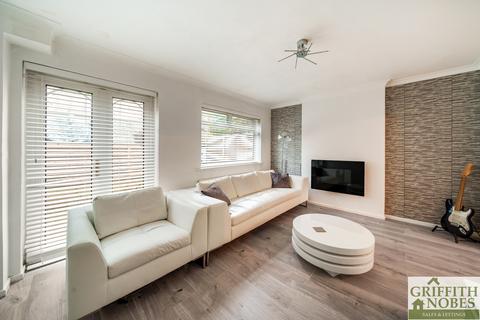 84 Everlands, Cam, Dursley, GL11 5NL