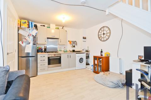 2 bedroom terraced house for sale, East Cowes PO32