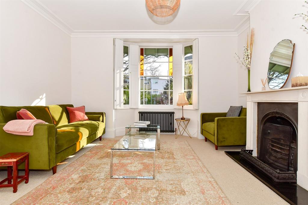 The Vale, Broadstairs, Kent 6 bed end of terrace house for sale £750,000