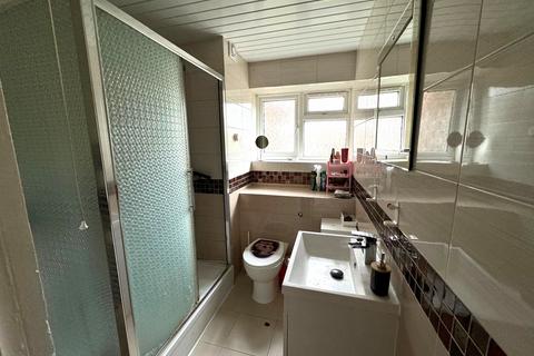 undefined, Kenton Road, Kenton, HA3