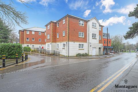 2 bedroom apartment for sale, Hemnall Street, Epping, CM16