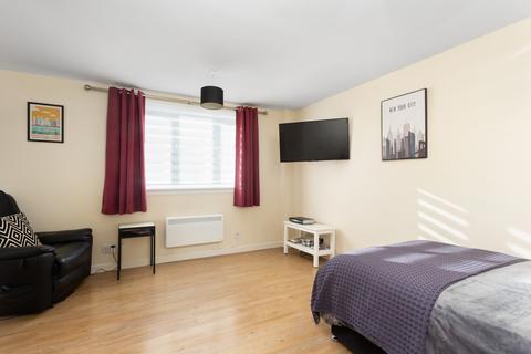 44a Redbraes Place, Edinburgh, EH7 4LL