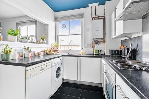 2 bedroom flat for sale, Manor Avenue, Brockley