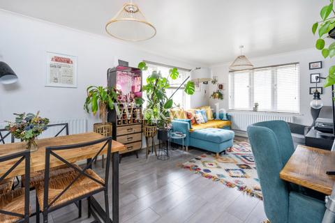 104 Academia Way, London, N17 8HQ