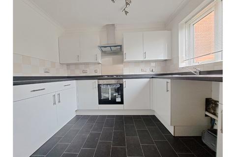 3 bedroom end of terrace house to rent - West Lea, Deal CT14