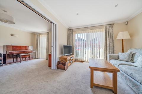 2 bedroom apartment for sale, Duttons Road, Romsey, Hampshire, SO51