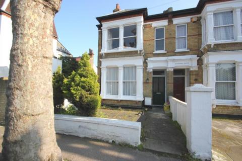 1 bedroom flat for sale, Avenue Terrace, Westcliff On Sea