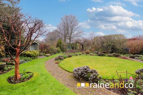 3 bedroom detached house for sale, Endymion Road, Hatfield