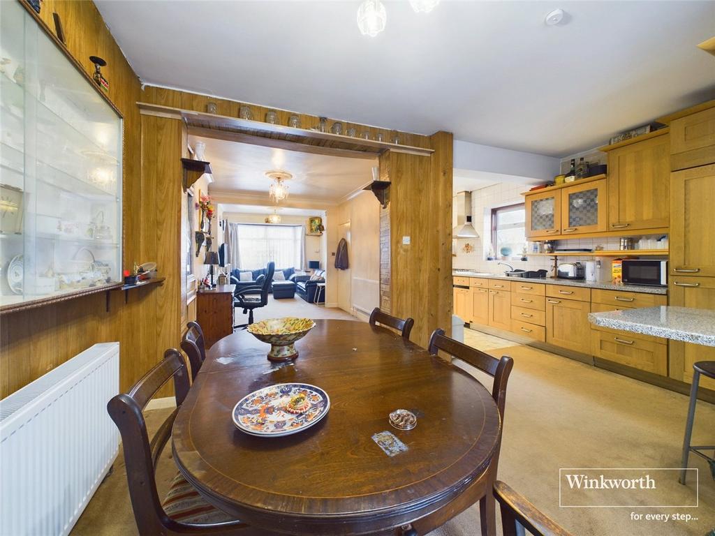 Dining/ Kitchen Area