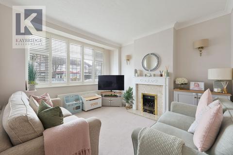 3 bedroom end of terrace house for sale, Stoneleigh Avenue, Worcester Park, KT4