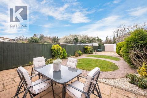 170 Stoneleigh Avenue, Worcester Park, KT4 8YA
